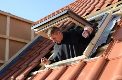 Pose de fenêtres de toit Velux à Lasserrade